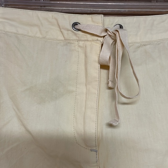 J. Jill size 14 Yellow High Waisted 7” Inseam Lightweight Shorts with Pockets - Picture 4 of 9